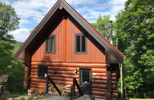 Lac Superieur Village Ski Chalet | Le Rustic Chic Cottage