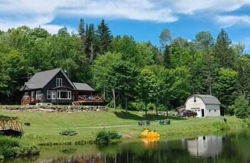 Chateau-Richer Ski Chalet | Le Rustique avec lac privé
