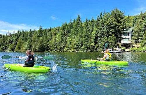Sainte-Lucie-des-Laurentides House | Le1603 - Le Petit Caribou - Chalet spa et plage