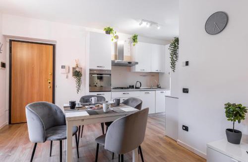 Lecco Apartment | Lecco - Luxury Lago e Centro a 3' Design & Netflix-