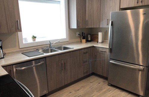 Okanagan-Similkameen House | Legal 2 bedroom suite conforms to the new 2024 Short Term Rental Regulations.