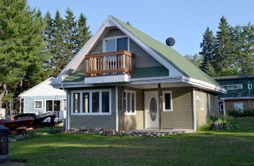 Chute-Saint-Philippe Ski Chalet | Les 4 chalets - Le 609