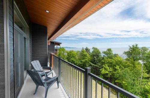 Petite-Riviere-Saint-Francois Hotel | Les Appartements du Massif de Charlevoix
