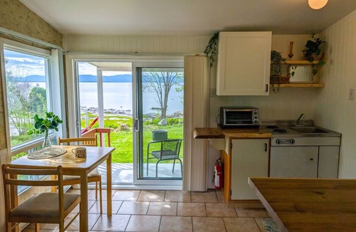 Cap-Saint-Ignace Ski Chalet | Les Chalets Bleus - Small cottage with spa by the water - Cottage 3