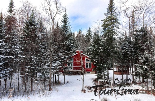 Lac-Sergent Ski Chalet | Les Chalets Tourisma - Le Colibri