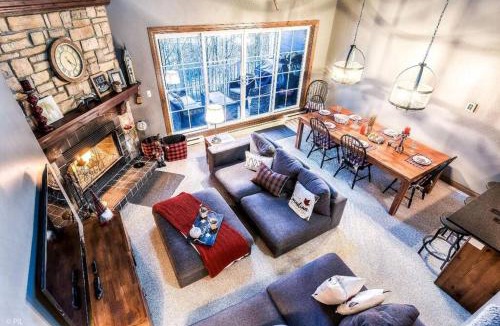 Mont-Tremblant House | Les Manoirs 3bdrs W Pool & Hottub Near Village