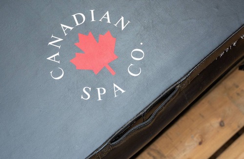 Val-des-Lacs Ski Chalet | Les Petits Chalets - Mini Chalets with private spa 20min from Tremblant