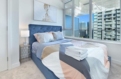 Metrotown Apartment | Libra Gold Palace at Metrotown by Zodiac Group I