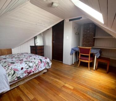 Mount Pleasant House | Linda guesthouse