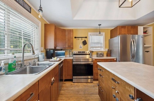 Port McNicoll Cottage | Little Kids Paradise