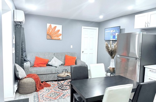 Walkerville Apartment | little paradise in windsor-Center