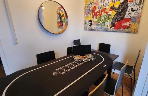 Plateau Mont Royal Apartment | LiV MTL Avenue