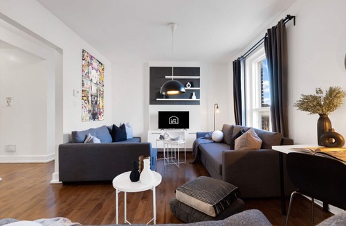 Plateau Mont Royal Apartment | LiV MTL Chic-2 Spacious 4BR + Near Downtown MTL