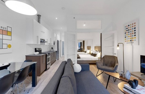 Downtown Montreal Apartment | LiV MTL Downtown-303 1BR Spacious Superior Suite