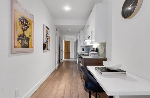 Downtown Montreal Apartment | LiV MTL Downtown-402 Spacious 2BR Suite + Lounge