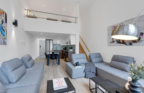 Downtown Montreal Apartment | LiV MTL Downtown-403 Spacious Duplex + Mezzanine