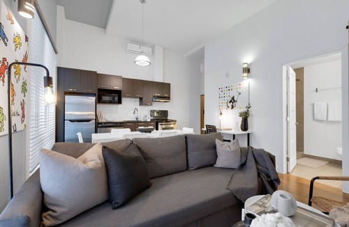 Milton Park Apartment | LiV MTL Main-205 Spacious 2BR Suite + Mezzanine