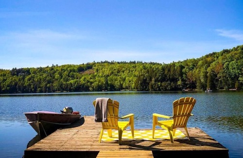 Val-des-Monts Ski Chalet | Live on Lac McGregor Surrounded by Nature (High Speed Internet!)