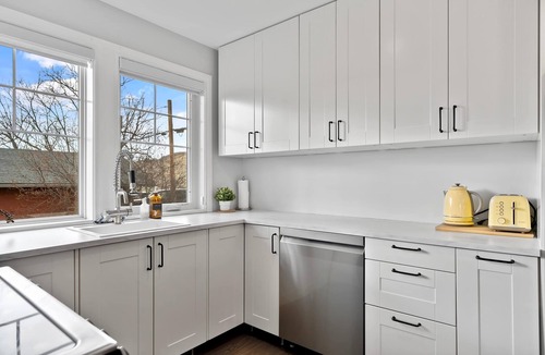 Okotoks Apartment | Local Loft Downtown Okotoks 2BD Private