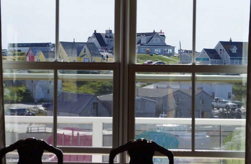 Peggy's Cove Cottage | Located in the heart of Peggys Cove! Featured in Saltscapes Atlantic magazine!