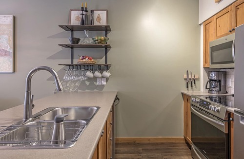 Silver Star Mountain Condo | Location, Location, Location! Large Corner Ground Floor Newly Renovated Condo