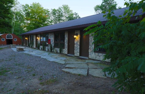 Hastings Highlands Cabin | Lodge ∙ 1 bedroom ∙ 4 guests