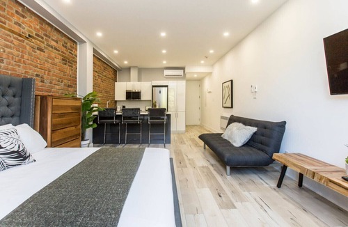Mile End Condo | Loft Du Parc Lahai - Mile End - Glamorous Studio Apt 302
