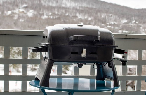 Stoneham Apartment | Loft Ski-in/Ski-out Stoneham resort