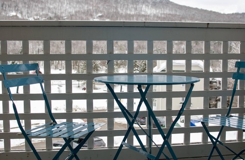 Stoneham Apartment | Loft Ski-in/Ski-out Stoneham resort