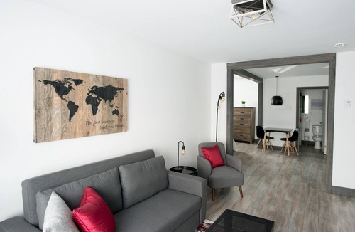 Rouyn-Noranda Apartment | Loft with bed and sofabed in the city centre (Le Court-toit)
