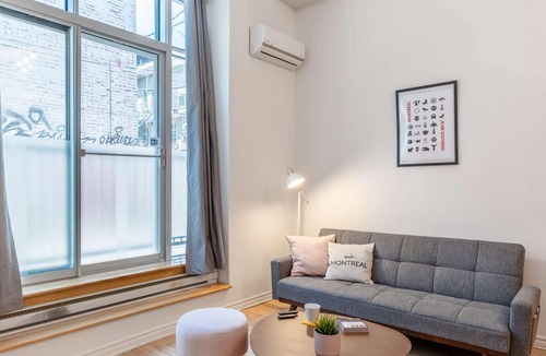 Hochelaga Apartment | Lofts aylwin - designer open space newly renovated