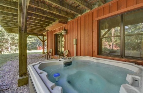 Lac Superieur Village Ski Chalet | Log Cottage Resort Access & Spa