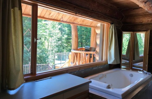 Sun Peaks House | Log house in the woods - ATV paradise!