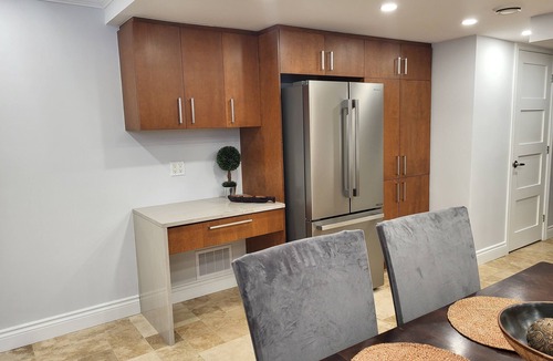 Saint-Redempteur Apartment | Logement à 30 min de Montréal et à 1h30 du Mont Tremblant. Familles, Animaux :)