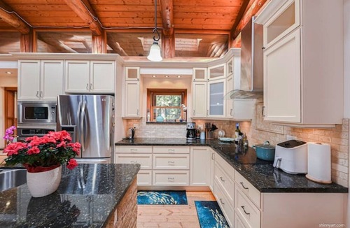 Hatzic Cabin | Loghouse holiday beautiful serenity Journey，4bedrooms