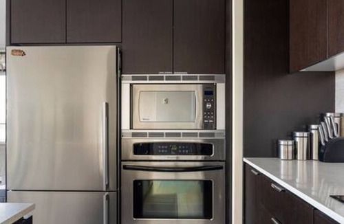 Central Lonsdale Apartment | Lonsdale Quay Flat in North Vancouver