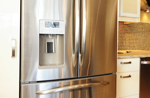 Jasper Place Condo | Lovely 2-Bdr Condo In-suite laundry free parking
