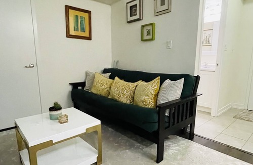 Wallace Emerson Condo | Lovely 2 bedroom Condo