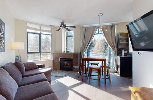 Whistler Cay Heights Condo | Lovely 2 bedroom condo in Whistler village