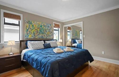 Kitsilano House | Lovely 2 Bedroom Kits Home - Walk to the Beach