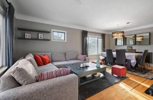 Kitsilano House | Lovely 2 Bedroom Kits Home - Walk to the Beach