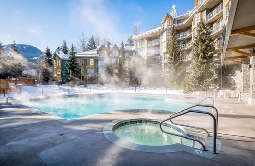 Village North Apartment | Lovely 2nd-floor studio with ski view, pool, hot tubs & saunas - walk to lifts