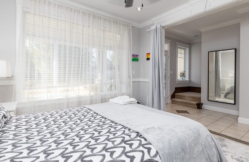 Southwest Gordon Estate House | Lovely 5BR House/AC/Up to 11 guests/Langley