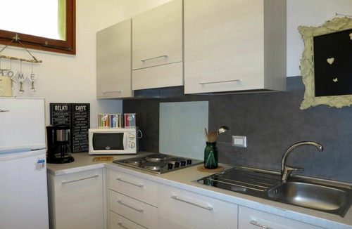 Germignaga Apartment | Lovely apartment for 4 people with pool, WIFI, TV, patio and pets allowed