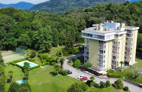 Germignaga Apartment | Lovely apartment for 4 people with WIFI, pool, A/C, TV and terrace