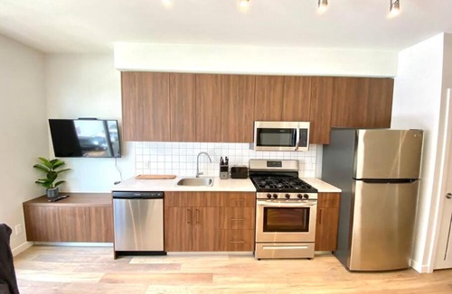 Sidney Apartment | Lovely Brand New Suite