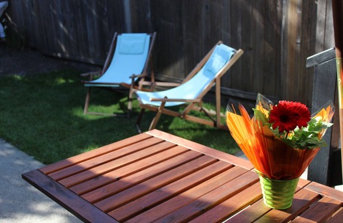 Marpole Apartment | Lovely character suite, in very convenient, lush, West Side Neighbourhood