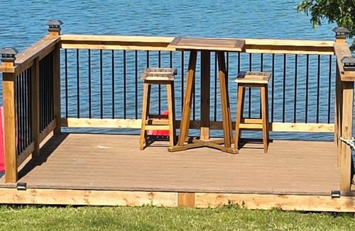 Colborne Cottage | Lovely Little Lake House - A serene getaway close to the city