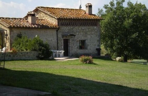 Monteriggioni House | Lovely typical barn , in the heart of the most beautiful cities of Tuscany