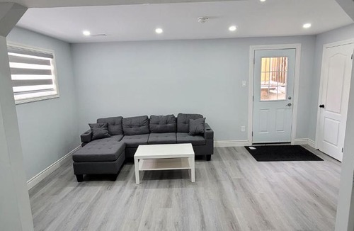 Lakeport House | Lower level in Niagara Region